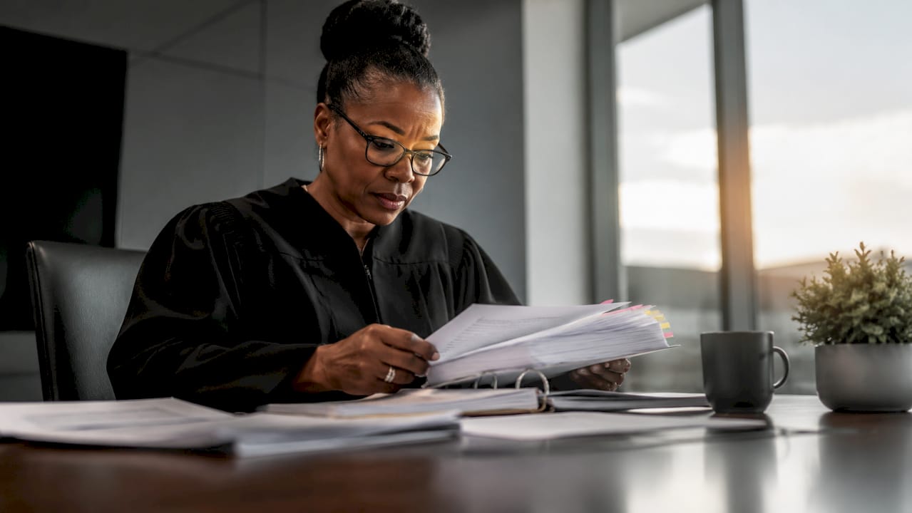 The Role of Federal Courts in Settlements Explained